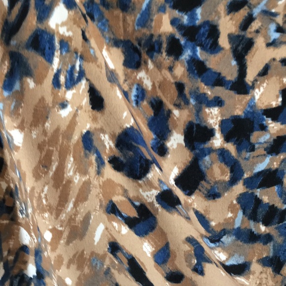 Jones Studio Sleeveless Top - Picture 6 of 8